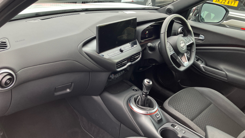 Nissan Juke 1.0 DiG-T N-Connecta 5dr Petrol Hatchback